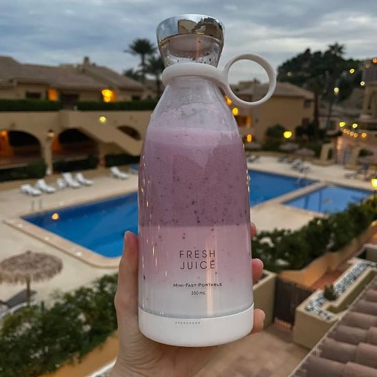 Mini Licuadora Portátil Blanco – ¡Llévate 1 + 1 GRATIS!
