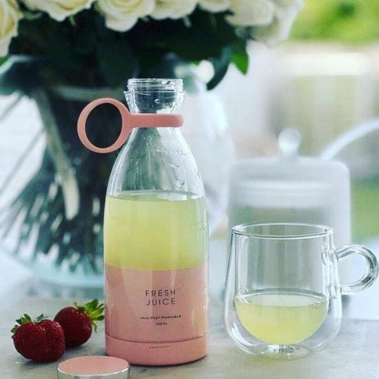 Mini Licuadora Portátil Blanco – ¡Llévate 1 + 1 GRATIS!